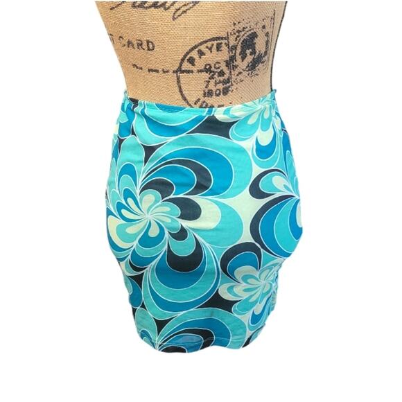 Princess Polly blue mini skirt, size 4, retro 70s vive floral mesh pattern - Picture 1 of 4